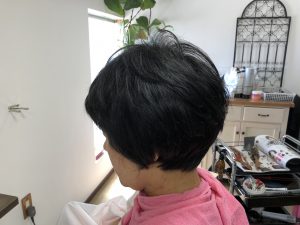 阿南 くせ毛 ショート