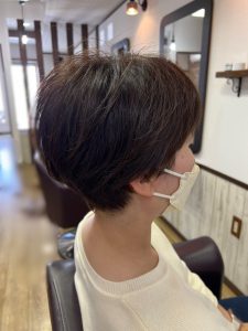 阿南市　羽ノ浦　美容室　アーティ　くせ毛　お手入簡単　ショートスタイル　30代ヘアスタイル