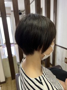 阿南市　羽ノ浦　美容室　アーティ　お手入れ簡単ショートスタイル　30代ヘアスタイル