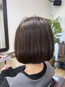 阿南市　羽ノ浦　美容室　アーティ　お手入れ簡単ボブ