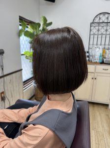 阿南市　羽ノ浦　美容室　アーティ　お手入れ簡単ボブ　乾かすだけでまとまる