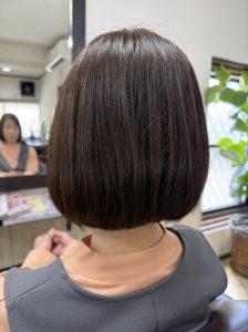 阿南市　羽ノ浦　美容室　アーティ　お手入れ簡単ボブ　乾かすだけでまとまる