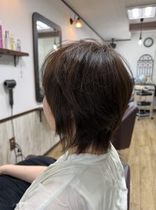 阿南市　羽ノ浦　美容室　アーティ　お手入れ簡単ショートカット　トップに自然なボリューム